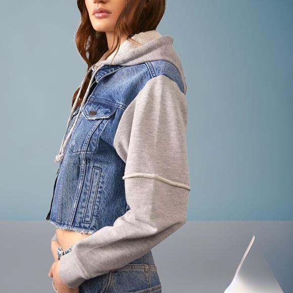 FREE PEOPLE Throwback Denim/Knit Hoodie Style Raw Hem Relaxed Crop Jacket-Md NWT - Picture 6 of 16